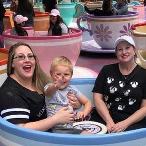 Meet your Posher, Emilie